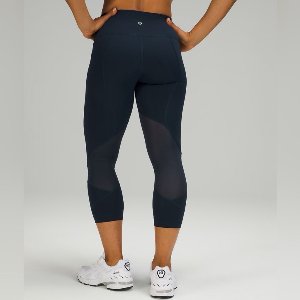 lululemon athletica Women's Navy Blue High-Rise Crop Leggings